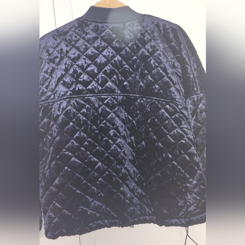 DKNY Sport Very Oversized Size XSmall Dark Blue Velvet 1989 Jacket Unworn Cond - Picture 3 of 12